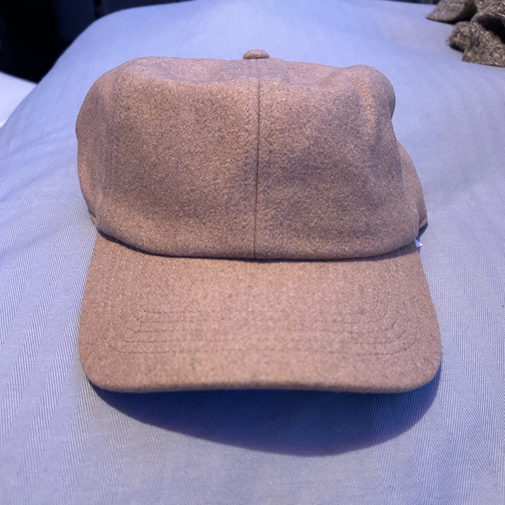 Gap Hat